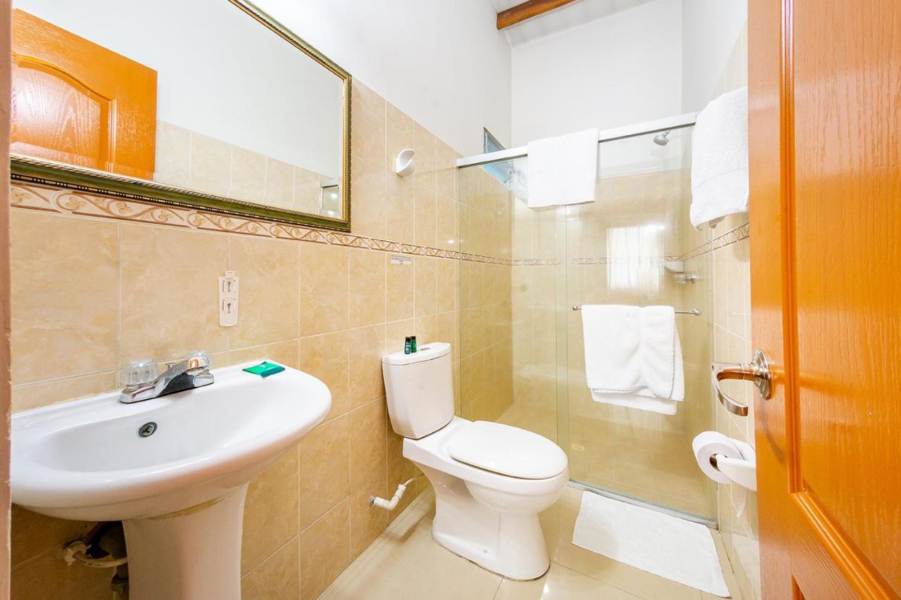 Ayenda Optimum Hotel Перейра Екстериор снимка