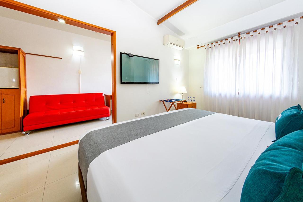 Ayenda Optimum Hotel Перейра Екстериор снимка
