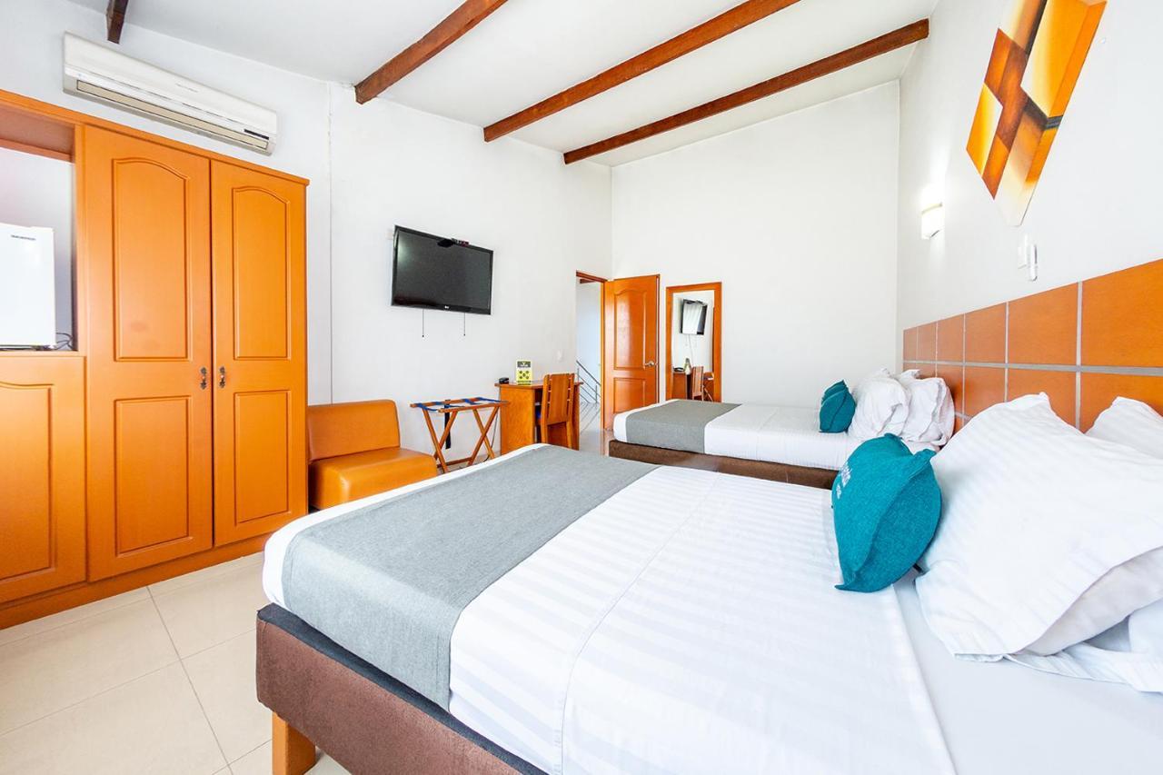Ayenda Optimum Hotel Перейра Екстериор снимка